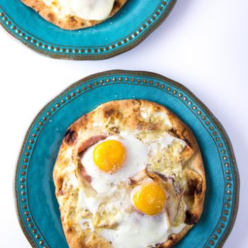 Croque Madame Pizza
