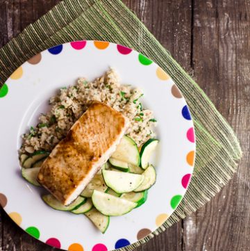 Honey glazed salmon with zucchini and bulgur pilaf